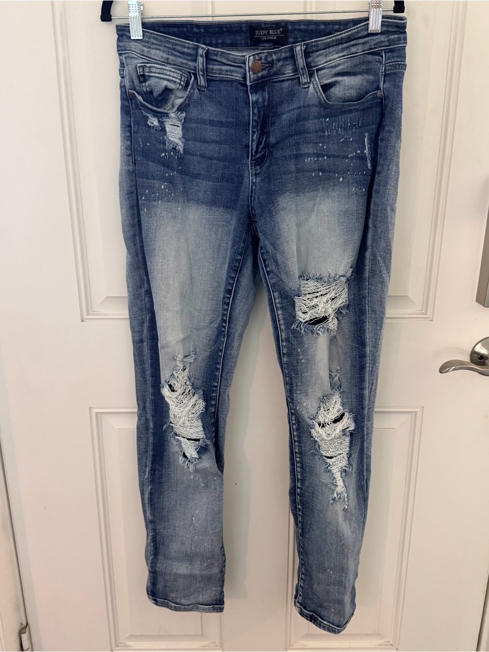 Judy Blue Jeans 11/30 | Boyfriend Distressed Paint Splatter